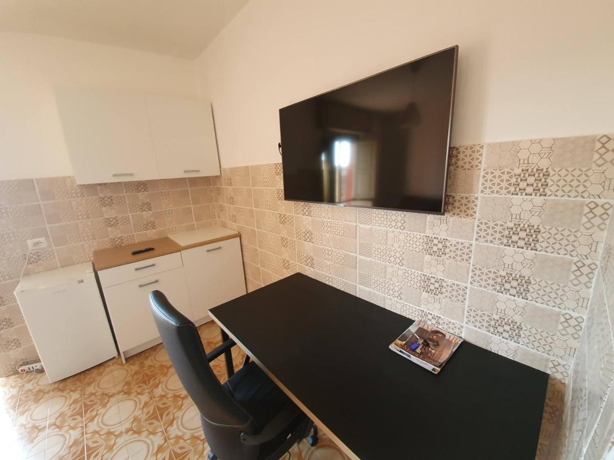 Casa Palazzine Ovest In Centro Citta Lejlighed Santa Maria Capua Vetere Eksteriør billede